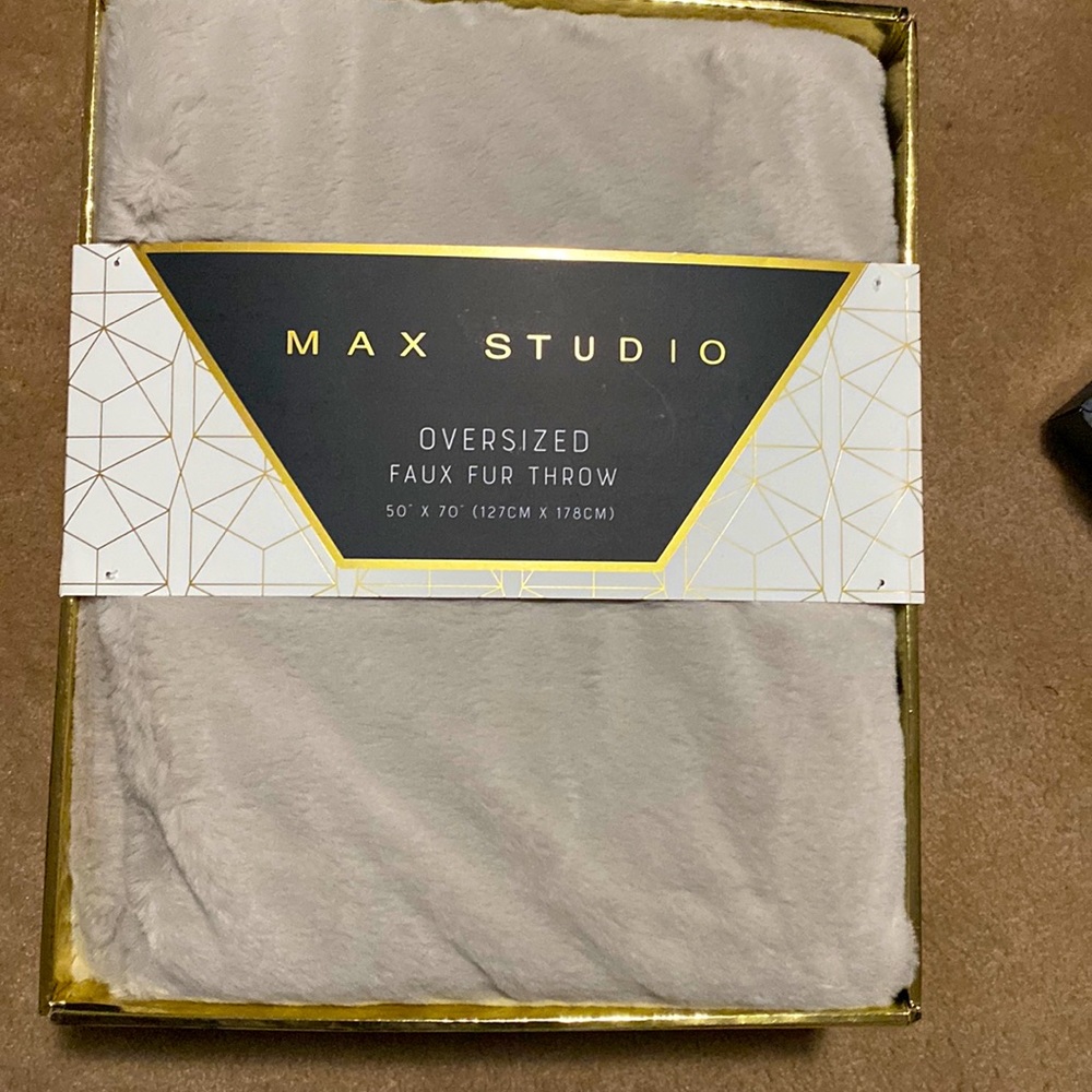 Oversized throw fur! So soft , NWT